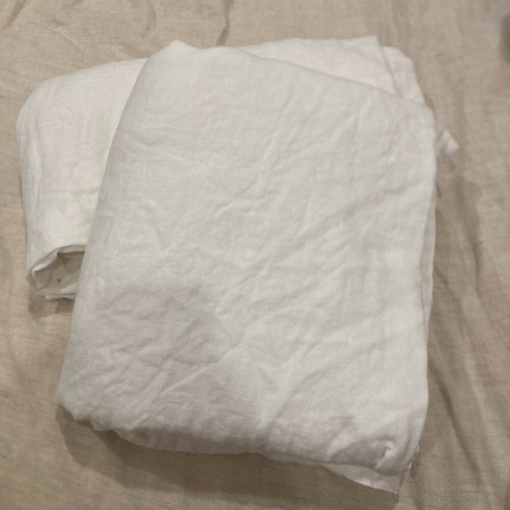 White Linen Sheet Set - Queen Size - Picture 2 of 2